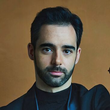 Pablo Ferrández, Cello 